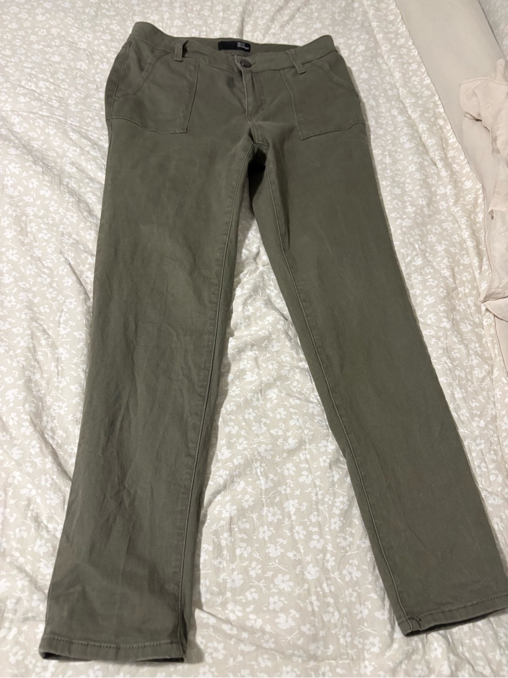1822 Denim Olive Skinny Pants